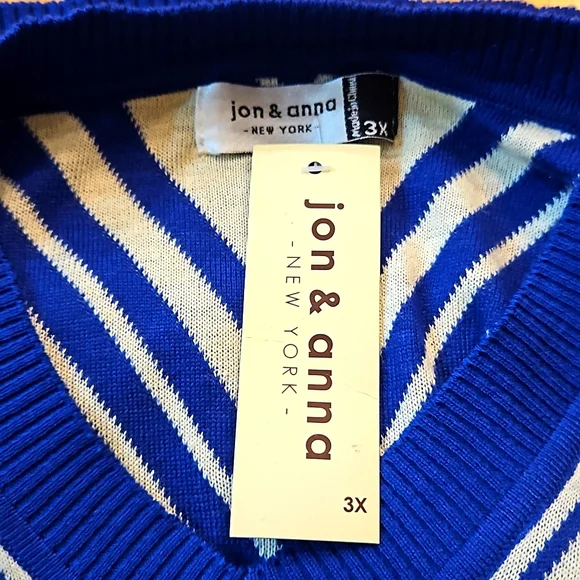 NWT John & Anna Striped Vneck Sweater - Picture 5 of 7
